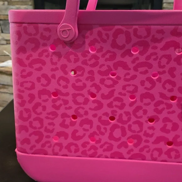 Original Bogg Bag Pink Leopard-NWT - Picture 3 of 4